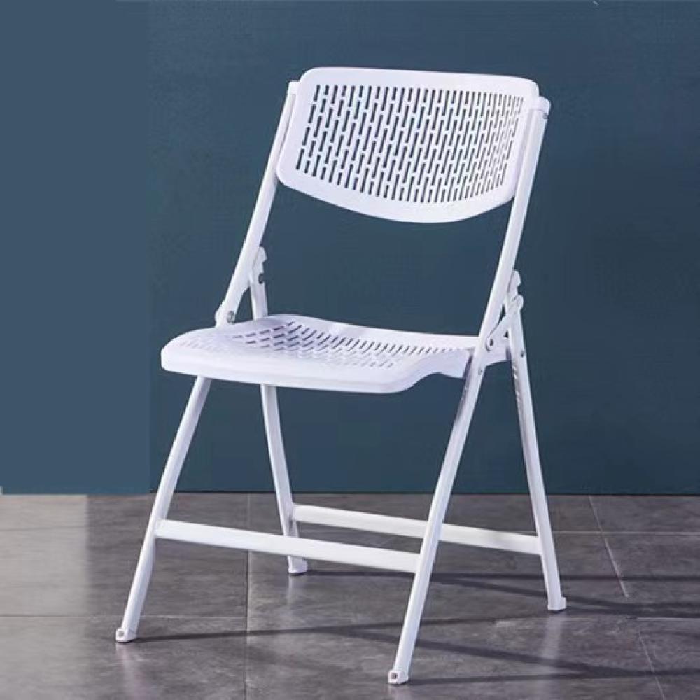 Outdoor Furniture Rental For Party - Großhandel Maßgefertigte Weiße Kunststoff-Klappstühle Leichtgewichtig Verleihbar